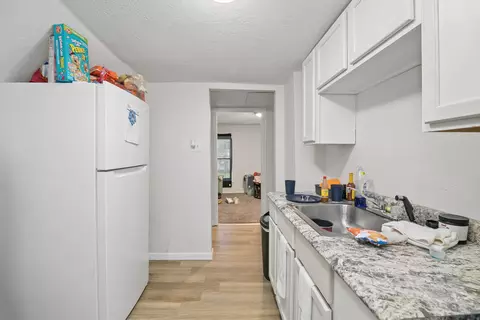 Kitchen - 592 N Dearborn Ave, Kankakee, IL 60901 photo 2 of 2