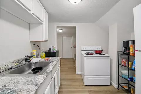 Kitchen - 592 N Dearborn Ave, Kankakee, IL 60901 photo 1 of 2