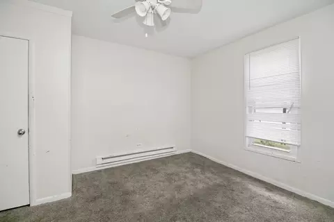 Bedroom - 592 N Dearborn Ave, Kankakee, IL 60901 photo 1 of 4