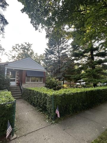7030 N Ionia Ave, Chicago, IL 60646