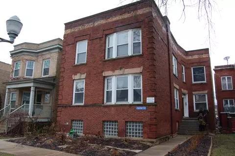 1668 W Edgewater Ave #2S, Chicago, IL 60660