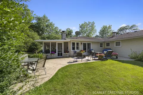 446 Hamilton Dr, Wheaton, IL 60189 photo 22