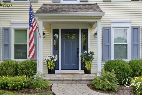 Exterior - 5380 Oakview Ln, Gurnee, IL 60031 photo 5 of 20