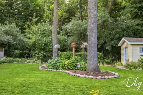Exterior - 5380 Oakview Ln, Gurnee, IL 60031 photo 10 of 20