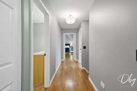 Entry Way - 5380 Oakview Ln, Gurnee, IL 60031 photo 5 of 6