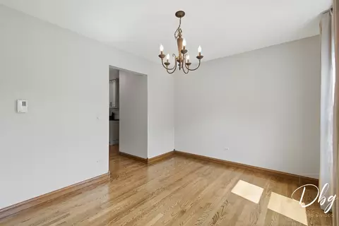 Dining - 5380 Oakview Ln, Gurnee, IL 60031 photo 3 of 4