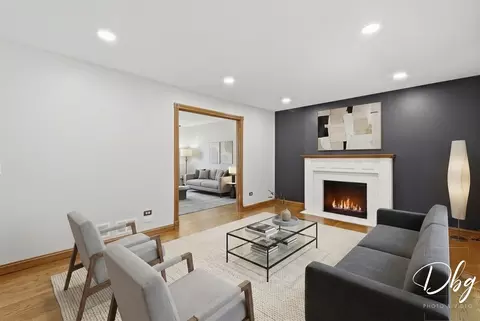Living - 5380 Oakview Ln, Gurnee, IL 60031 photo 12 of 18