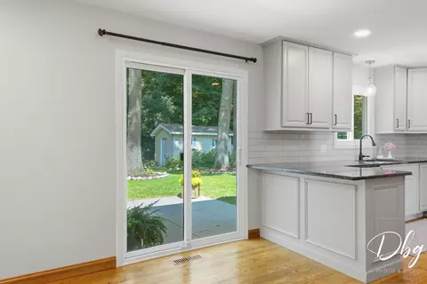 Kitchen - 5380 Oakview Ln, Gurnee, IL 60031 photo 1 of 6