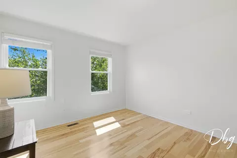 Bedroom - 5380 Oakview Ln, Gurnee, IL 60031 photo 7 of 11