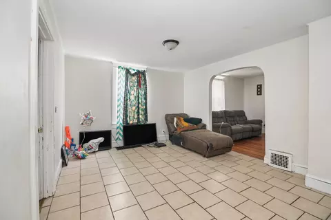 360 S Washington Ave, Kankakee, IL 60901 photo 4