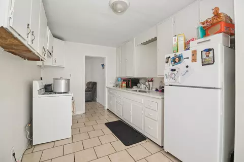 360 S Washington Ave, Kankakee, IL 60901 photo 8