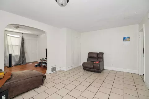 360 S Washington Ave, Kankakee, IL 60901 photo 5