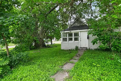 1155 S 7th St, Dekalb, IL 60115