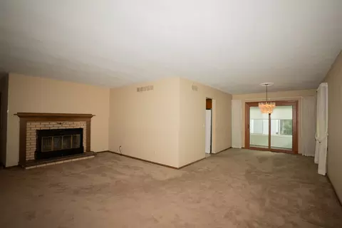 2918 30th St, Moline, IL 61265 photo 3