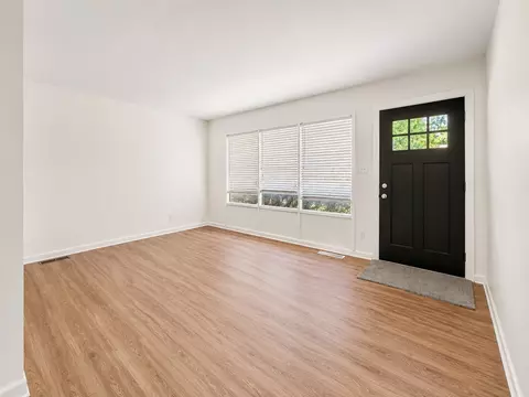 1431 Seminole Dr, Ottawa, IL 61350 photo 2