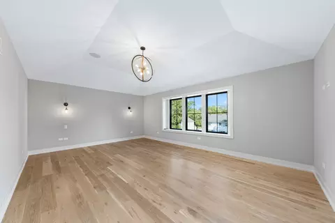 Bedroom - 1314 N Eagle St, Naperville, IL 60563 photo 1 of 8