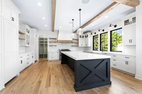 Kitchen - 1314 N Eagle St, Naperville, IL 60563 photo 3 of 3