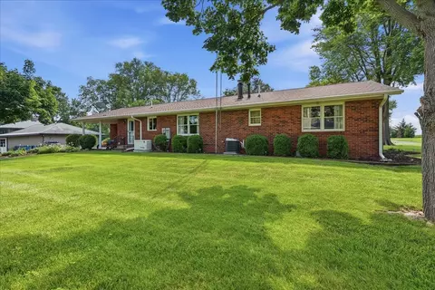 Exterior - 511 N Grove St, Colfax, IL 61728 photo 3 of 7