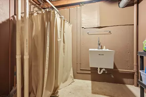 Bath - 511 N Grove St, Colfax, IL 61728 photo 5 of 5