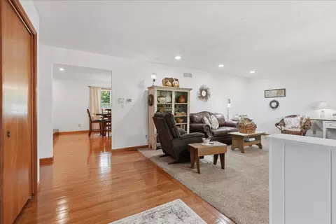 Entry Way - 511 N Grove St, Colfax, IL 61728 photo 1 of 5
