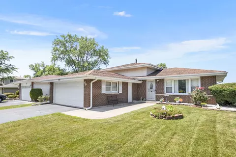 17464 Park Ln, Country Club Hills, IL 60478