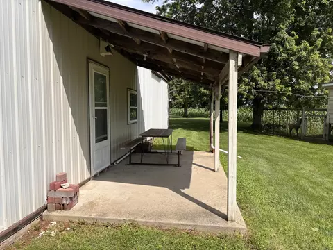 7177 Old Peoria Rd, Danvers, IL 61732 photo 10