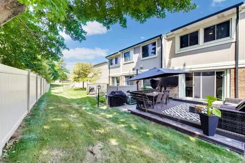 Exterior - 309 Redwing Dr, Deerfield, IL 60015 photo 6 of 6