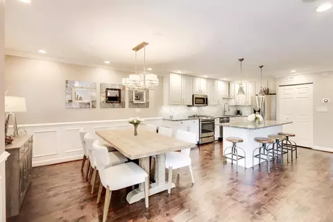 Dining - 309 Redwing Dr, Deerfield, IL 60015 photo 1 of 2