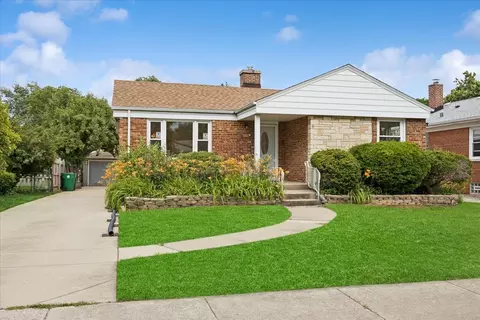 1307 Hull Ave, Westchester, IL 60154