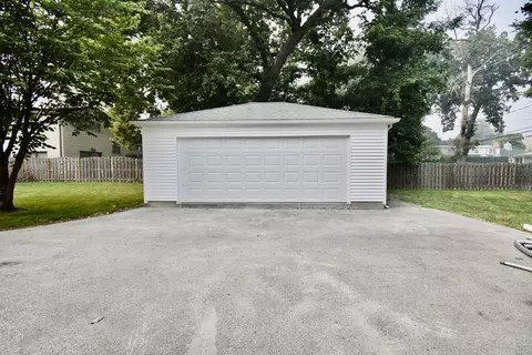 Exterior - 1131 Thatcher Ave, River Forest, IL 60305 photo 5 of 8