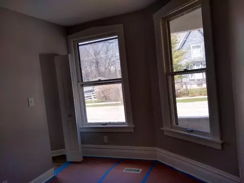 472 N Spring St, Elgin, IL 60120 photo 6