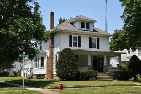 201 NE 4th St, Atlanta, IL 61723