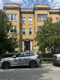 5330 S Hyde Park Blvd #1S, Chicago, IL 60615