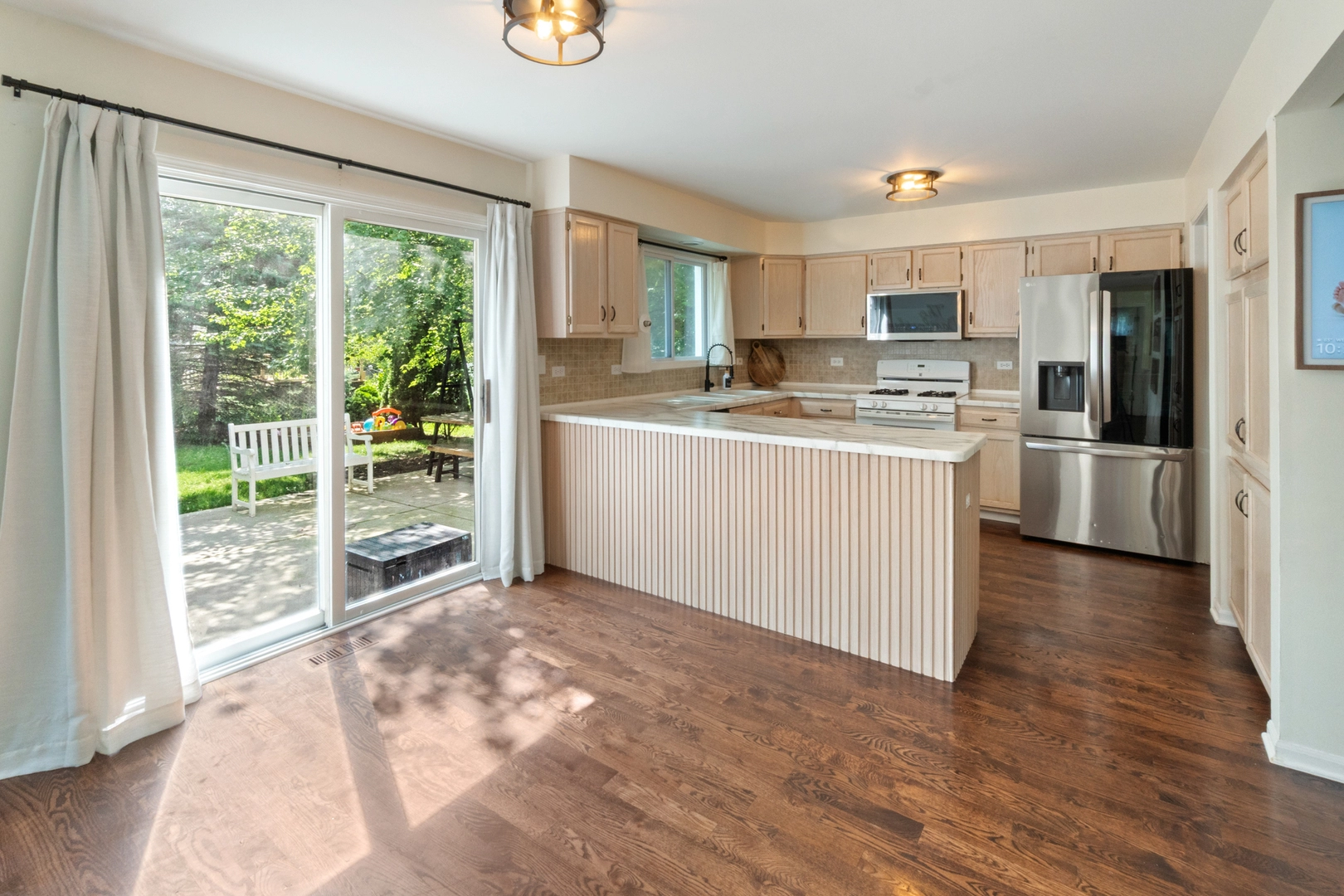 189 Hampton St, Cary, IL 60013 photo 10