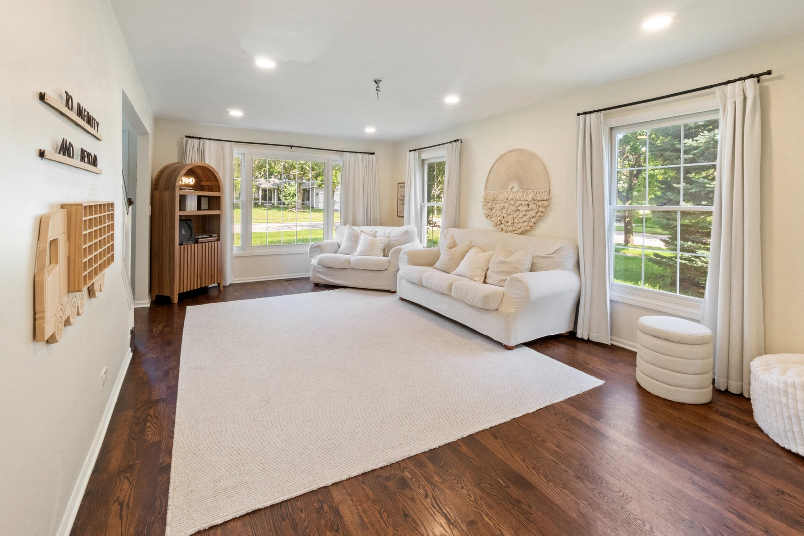189 Hampton St, Cary, IL 60013 photo 4