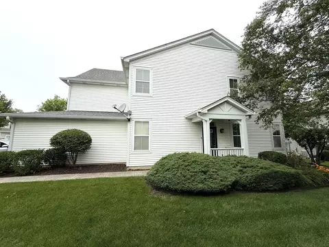2871 Falling Waters Ln, Lindenhurst, IL 60046