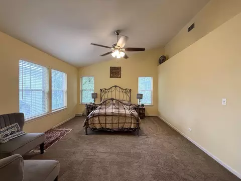 Bedroom - 2871 Falling Waters Ln, Lindenhurst, IL 60046 photo 2 of 11