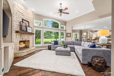 Living - 1114 Chadwick Ct, Aurora, IL 60502 photo 2 of 4