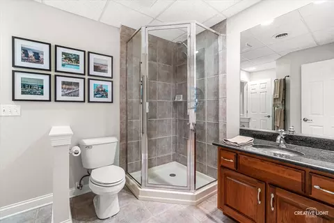 Bath - 1114 Chadwick Ct, Aurora, IL 60502 photo 6 of 6