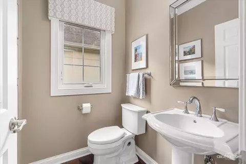 Bath - 1114 Chadwick Ct, Aurora, IL 60502 photo 1 of 6