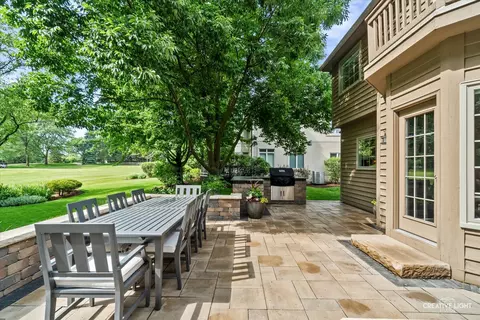 Exterior - 1114 Chadwick Ct, Aurora, IL 60502 photo 3 of 9