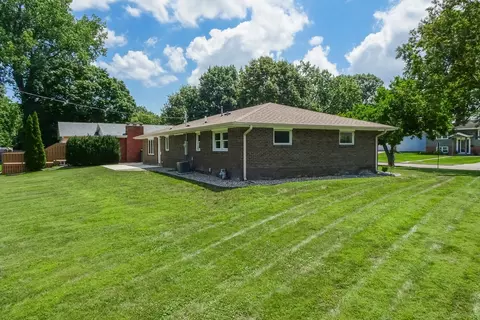 Exterior - 802 Karin Dr, Normal, IL 61761 photo 14 of 15