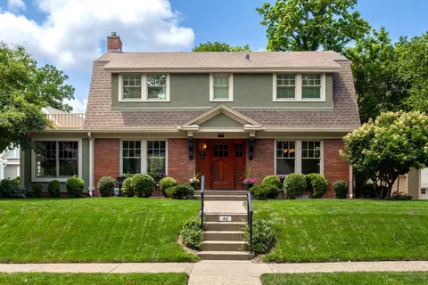 46 Kenwood Ave, Davenport, IA 52803