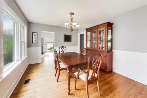 Dining - 124 E Grantley Ave, Elmhurst, IL 60126 photo 1 of 2