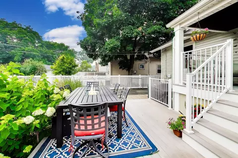 Exterior - 124 E Grantley Ave, Elmhurst, IL 60126 photo 6 of 12