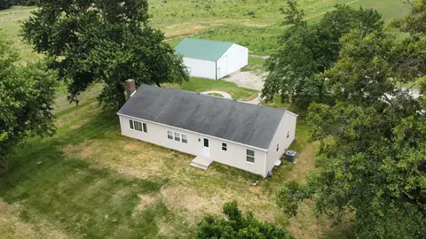 2489 E Us Highway 52 Hwy, Donovan, IL 60931