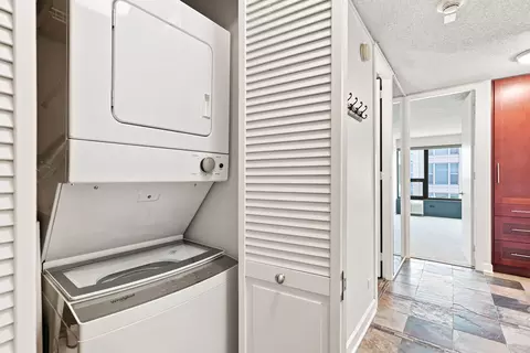Other - 30 E Huron St #2007, Chicago, IL 60611 photo 2 of 8