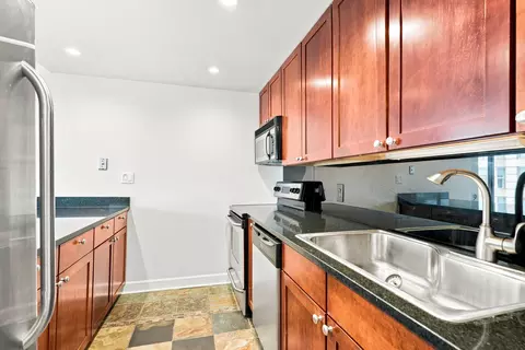 Kitchen - 30 E Huron St #2007, Chicago, IL 60611 photo 3 of 4