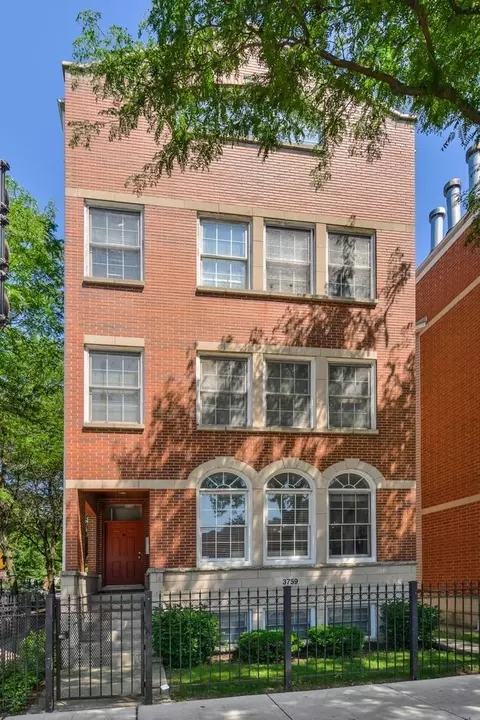 3759 N Ashland Ave #2, Chicago, IL 60613