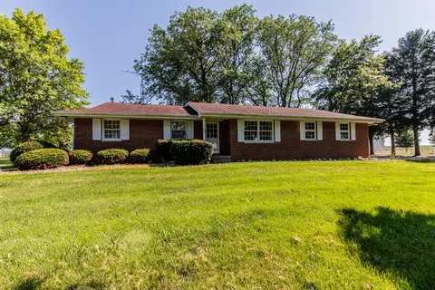 752 E Ill St 34 Hwy, Earlville, IL 60518